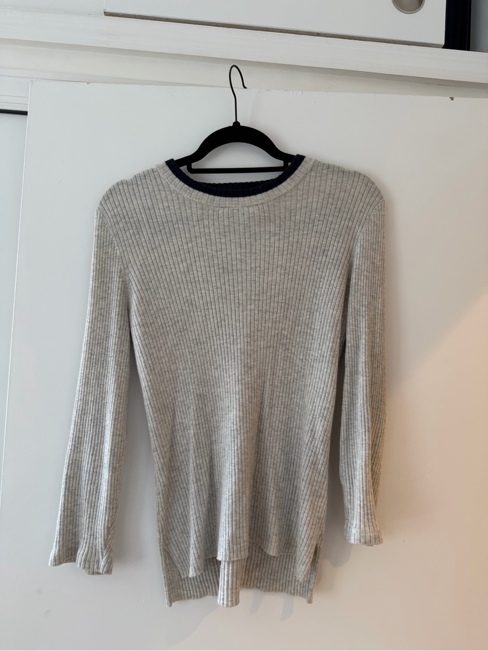 Frame Light Gray Ribbed Long Sleeve Knit Top